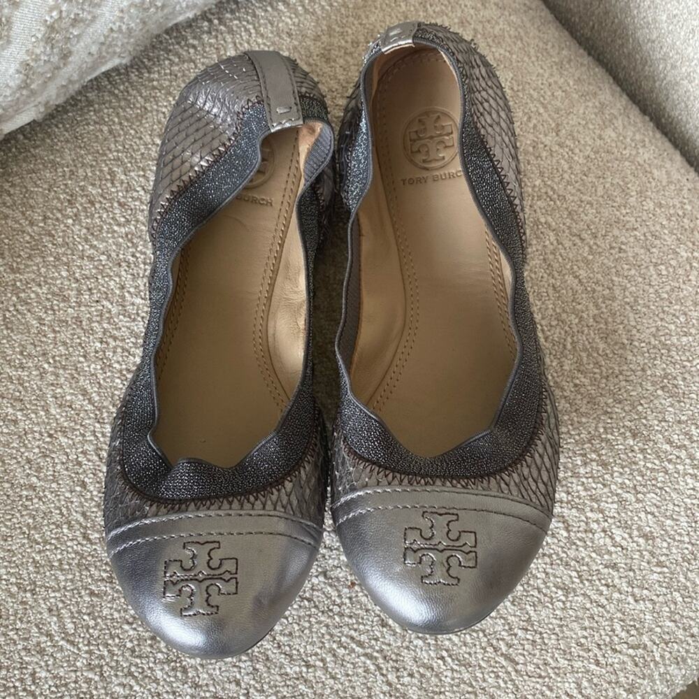 Tory Burch Gabby Ballet-washed Metallic Python Pewter Gray Size 7